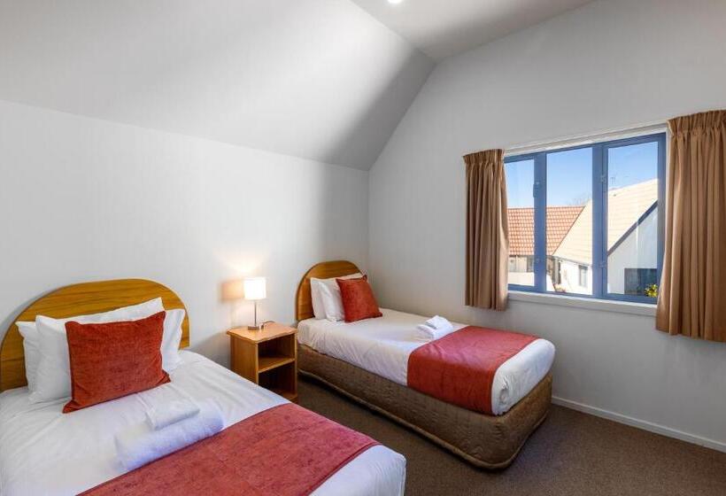 Апартаменты 3 Спальни, Bella Vista Motel & Apartments Christchurch