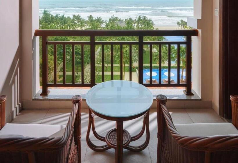 带大床的豪华间, Danang Marriott Resort & Spa