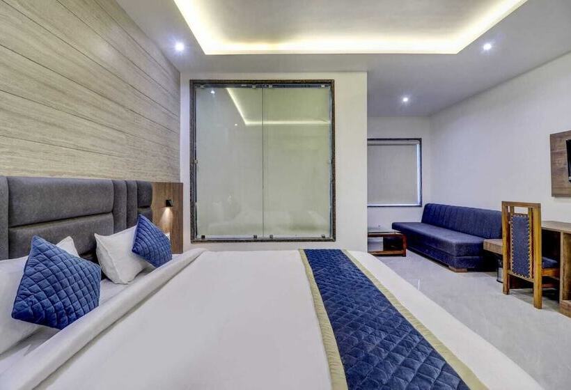 高级大房间, Anand Villa