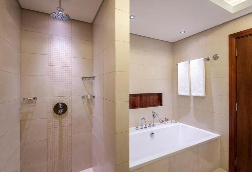 استودیوی لوکس, Fraser Suites Doha