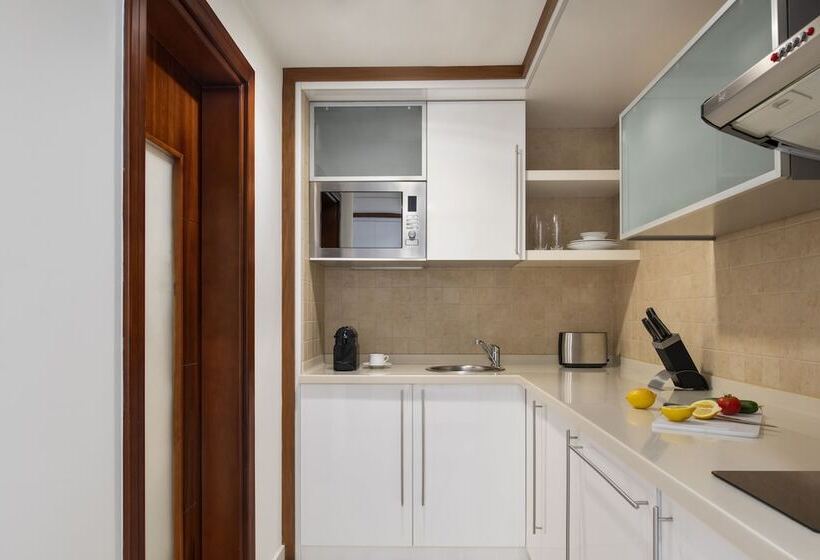 اتاق اجرایی, Fraser Suites Doha