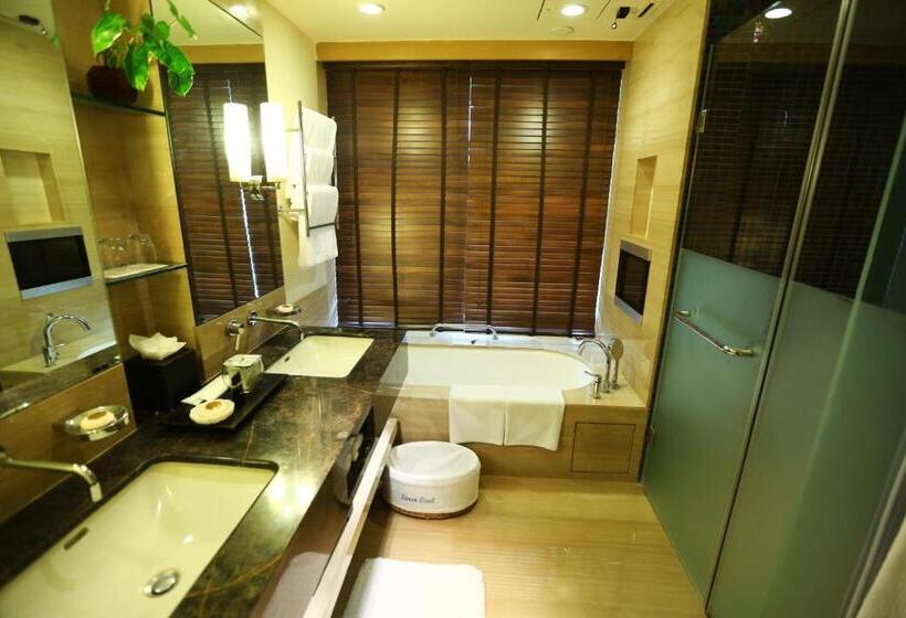 带大床的俱乐部房间, Itc Gardenia, A Luxury Collection Hotel, Bengaluru