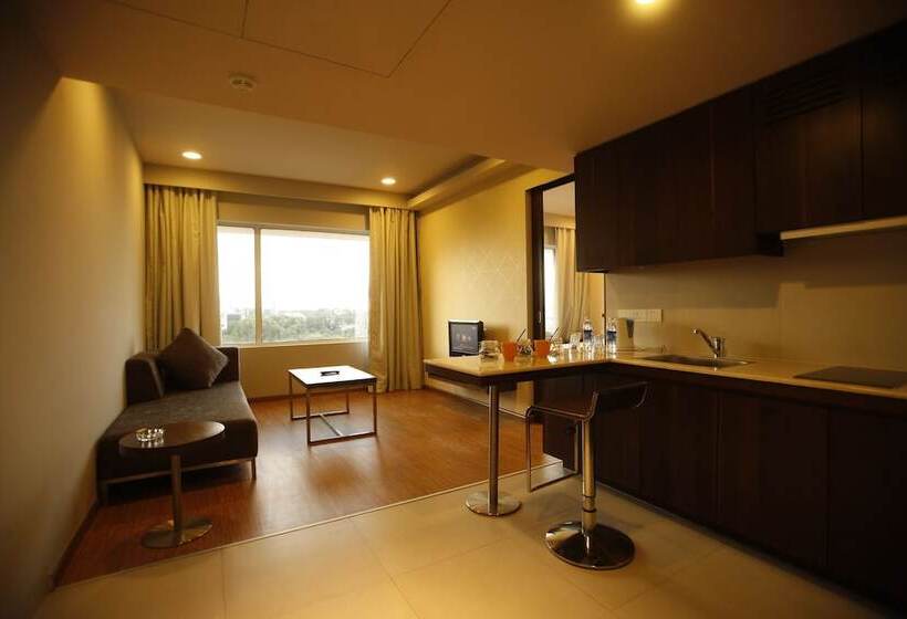 Люкс, Keys Select By Lemon Tree Hotels, Whitefield, Bengaluru