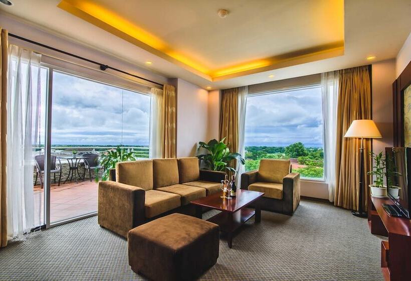 سوئیت با چشم‌انداز رودخانه, Mondial Hotel Hue