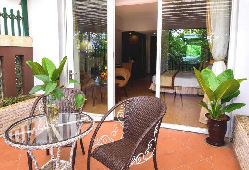 اتاق لوکس با چشم‌انداز باغ, Mondial Hotel Hue