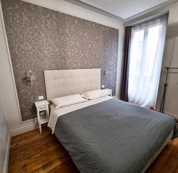 اتاق لوکس با بالکن, B&b Dolce Casa Con Sauna E Cromoterapia