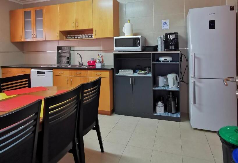 اتاق استاندارد سه نفره, Ricky Guesthouse