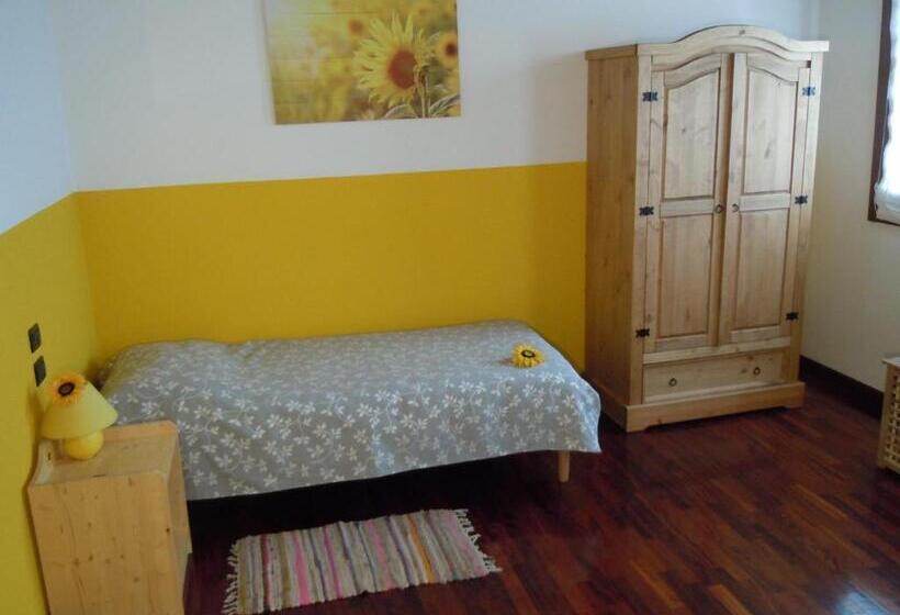 Standard room with outdoor bath, Il Farfasole