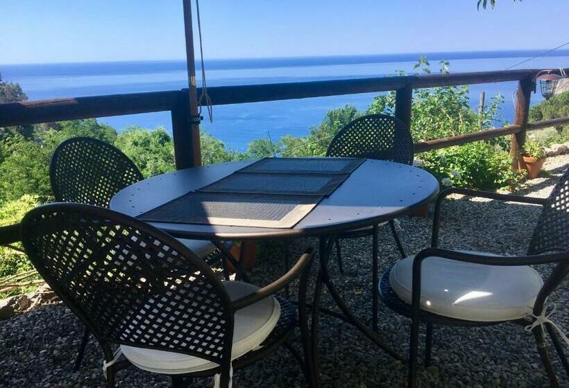 Quarto Estandar Vista Mar, Villa Pietrafiore