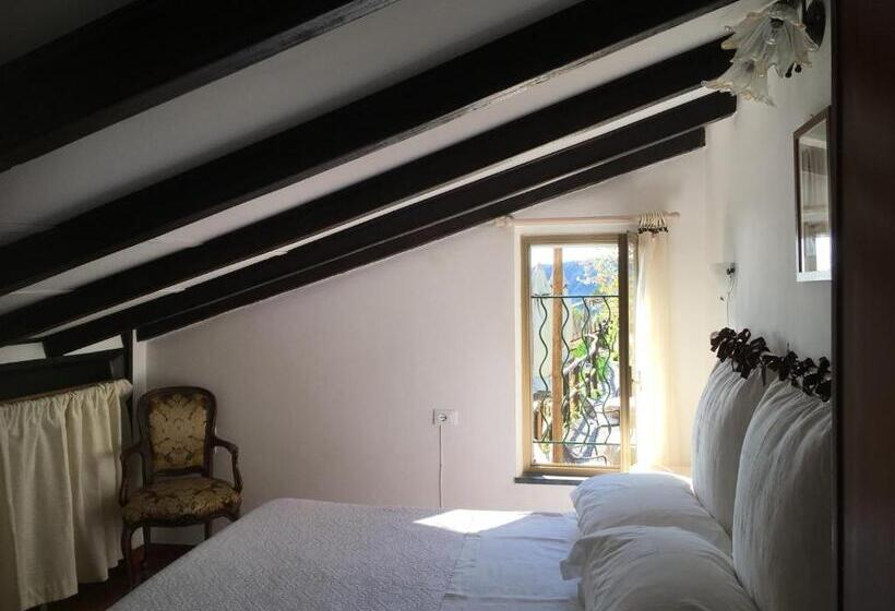 Apartamento 1 Dormitório com Terraço, Villa Pietrafiore