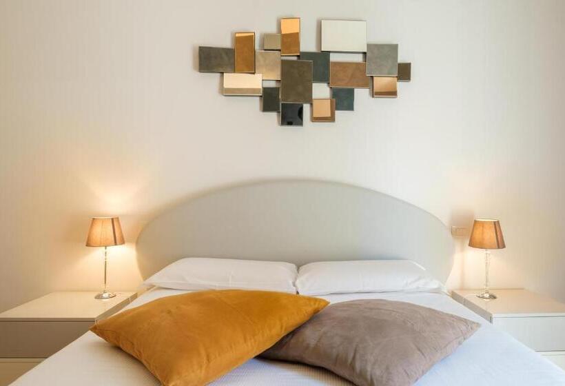 Полулюкс с Балконом, Tempobiancosuites