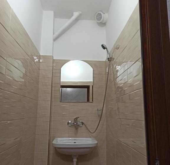 اتاق استاندارد با بالکن, Guest House Ganovi