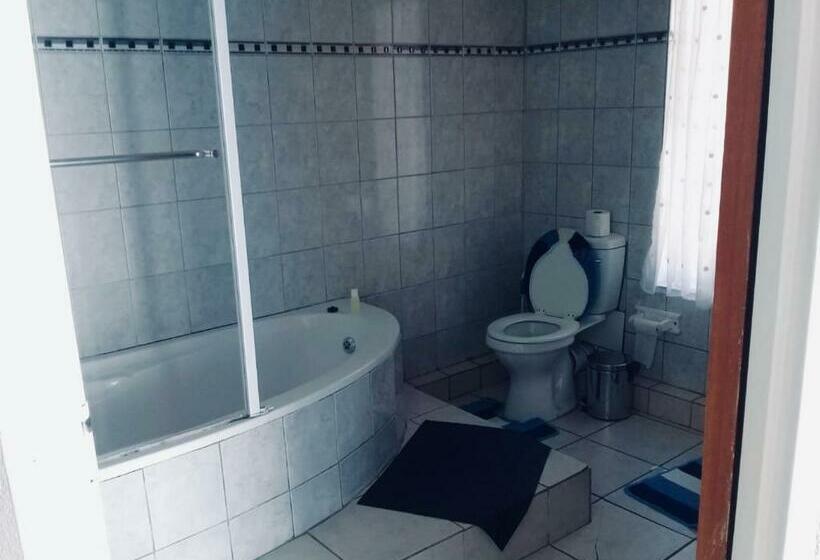 اتاق استاندارد با بالکن, Tropical Paradise Guest House