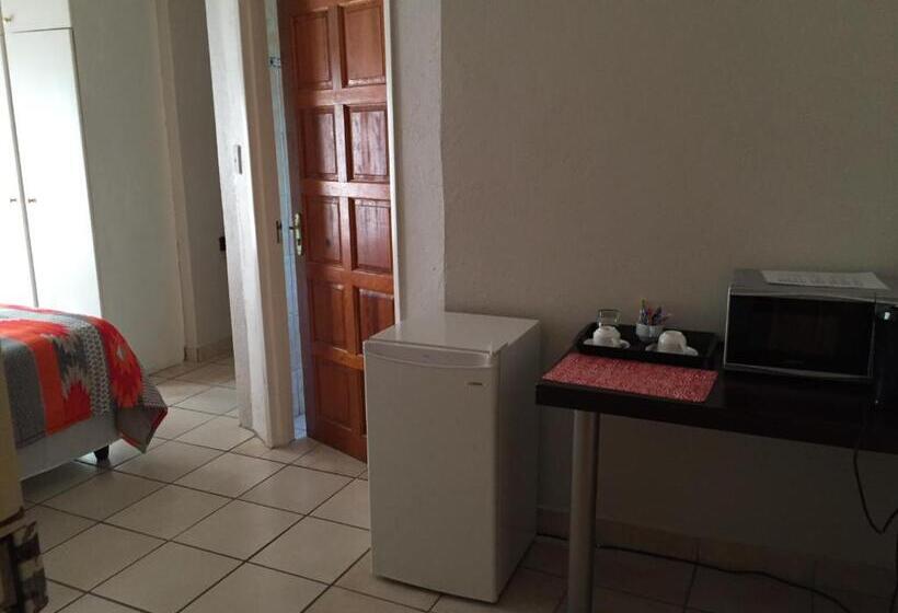 اتاق استاندارد, Tropical Paradise Guest House