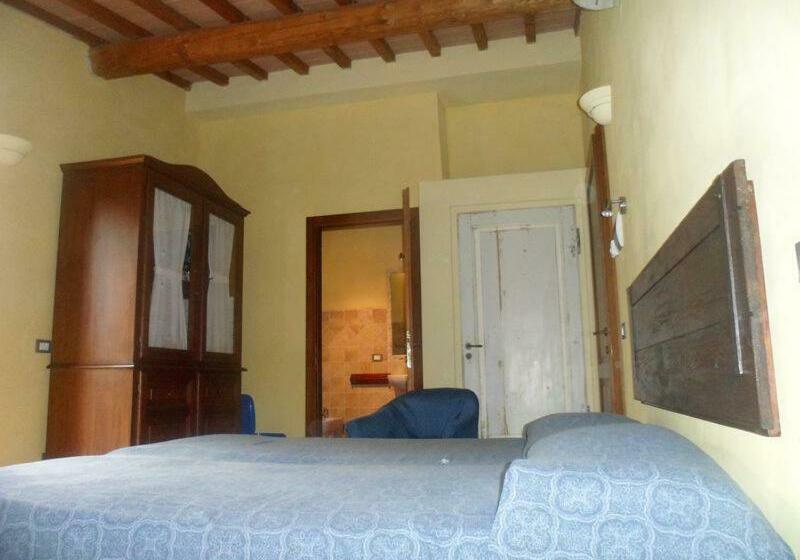 استودیو استاندارد با چشم‌انداز باغ, Agritur Villa Osvaldo Castiglione Del Lago Pg Colazione Piscina Acqua Salata