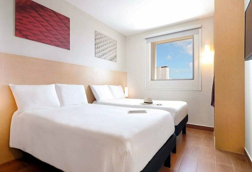 Номер Стандарт 2 Двуспальные Кровати, Ibis Cancun Centro