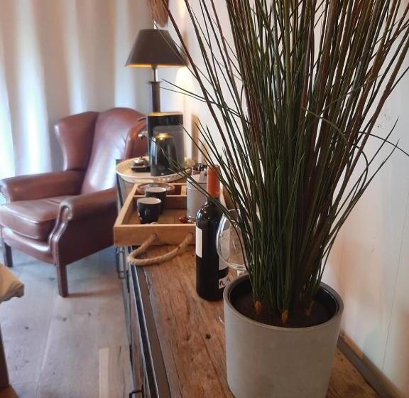 스탠다드 내측 룸, Bed En Breakfast Gees
