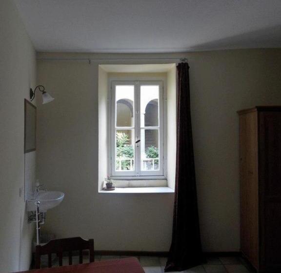 스탠다드 룸 공동 욕실, Tornoallariva B&b
