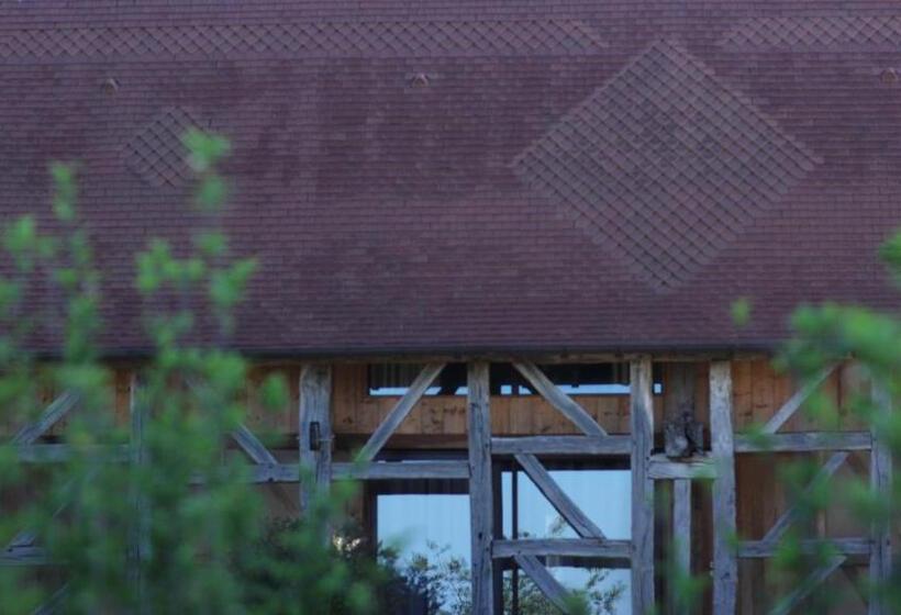 ガーデンビュースイート, Hameau Des Damayots