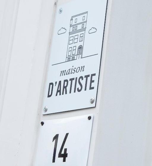سوییت لوکس, Maison D Artiste