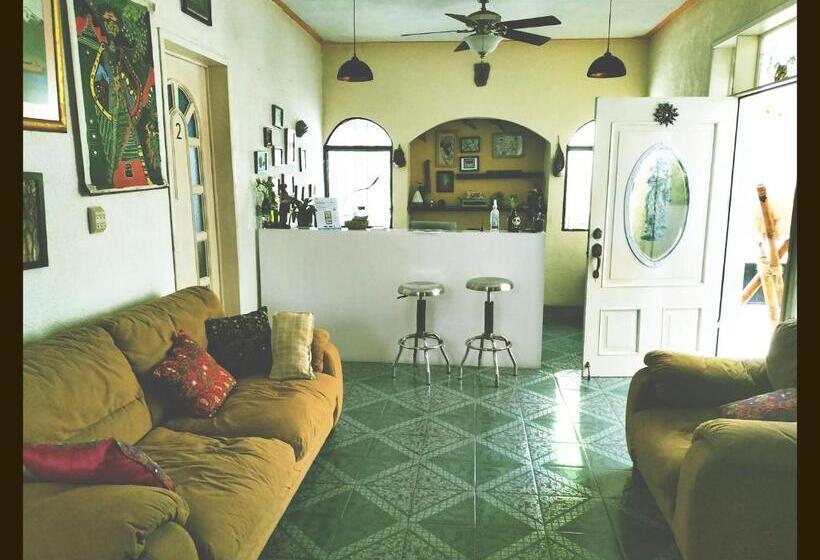 غرفة قياسية مع حمام خارجي, Casa Del Pintor Chetumal