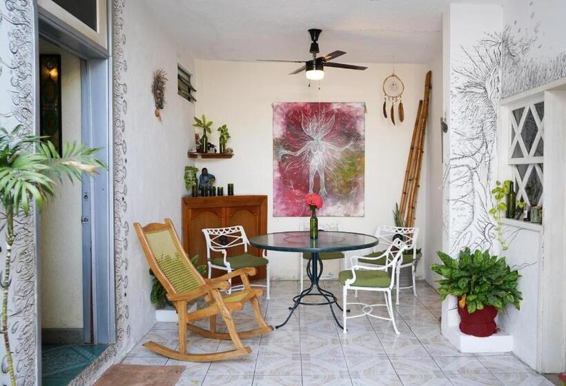 Номер Стандарт, Casa Del Pintor Chetumal