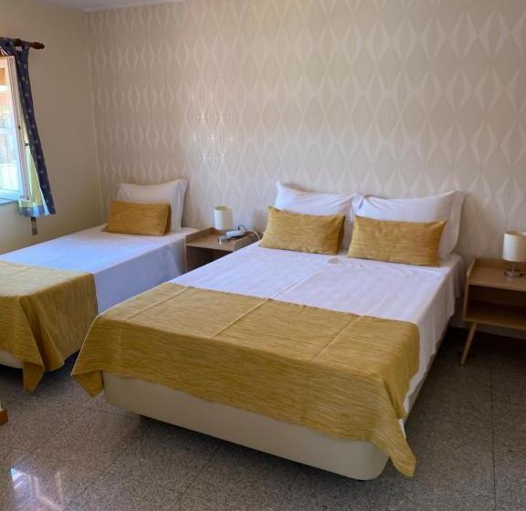 اتاق استاندارد سه نفره, Enjoy Viana   Guest House