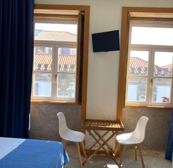 اتاق لوکس سه تخته, Enjoy Viana   Guest House