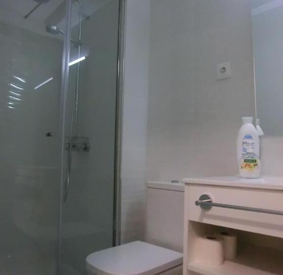 اتاق استاندارد سه نفره, Enjoy Viana   Guest House