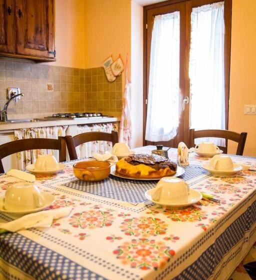 Apartamento 3 Dormitórios, Borgo Struginati
