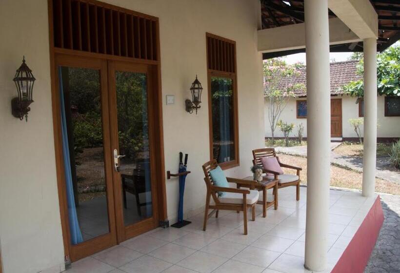 اتاق استاندارد با چشم‌انداز باغ, Guesthouse Rumah Senang