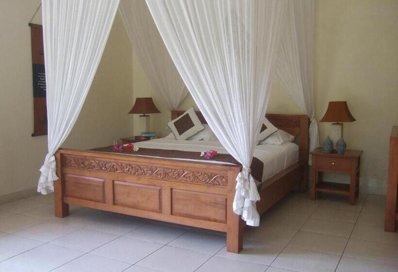 اتاق استاندارد با چشم‌انداز استخر, Guesthouse Rumah Senang