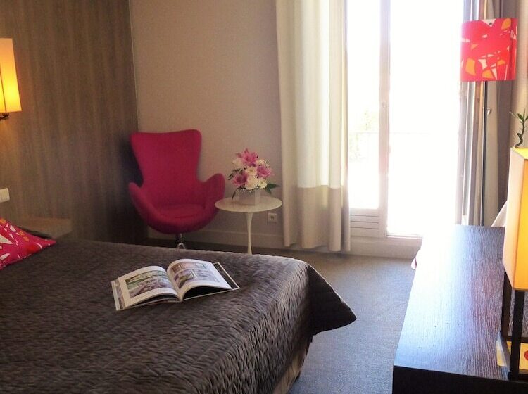 Номер Стандарт Трехместный, Bliss Hôtel