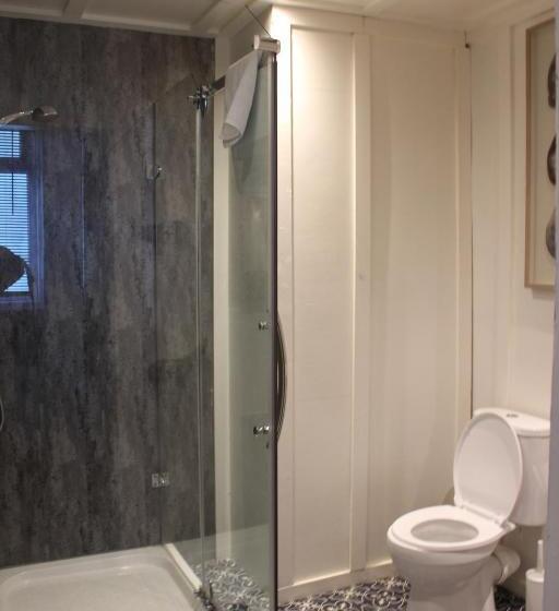 Трехместный Номер Deluxe, Elmora House