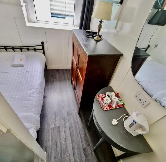Номер Стандарт Индивидуальный, Elmora House