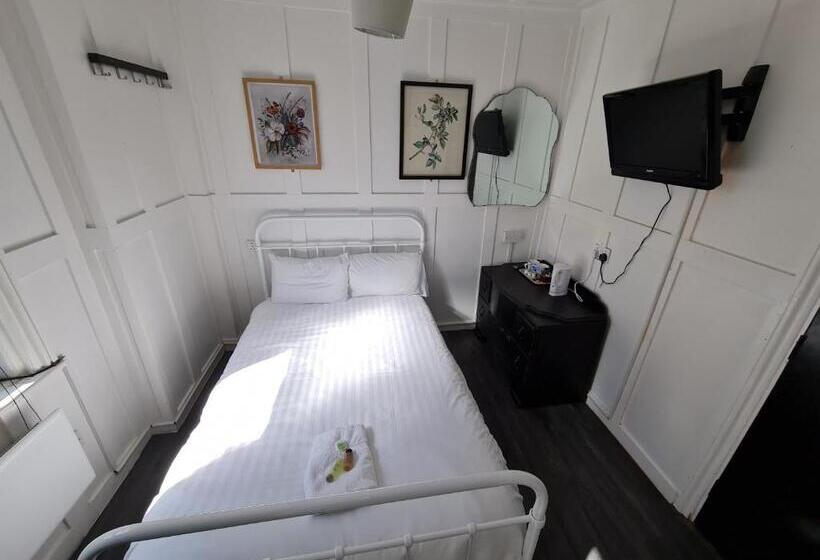 Номер Basic, Elmora House