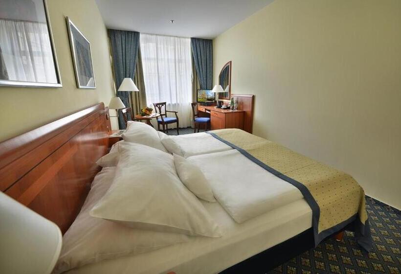 اتاق استاندارد, Ramada Prague City Centre