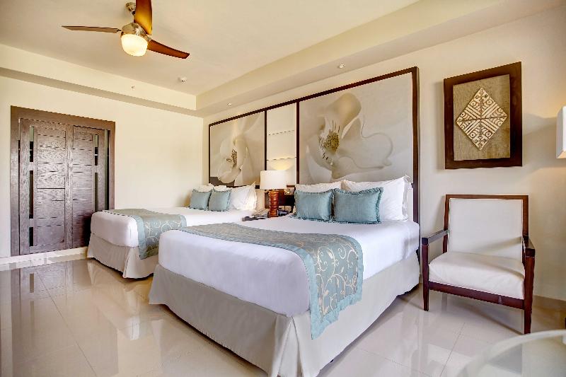 اتاق لوکس با چشم‌انداز دریا, Royalton Punta Cana, An Autograph Collection Allinclusive Resort & Casino
