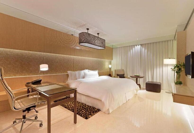 带大床的俱乐部房间, The Westin Gurgaon, New Delhi