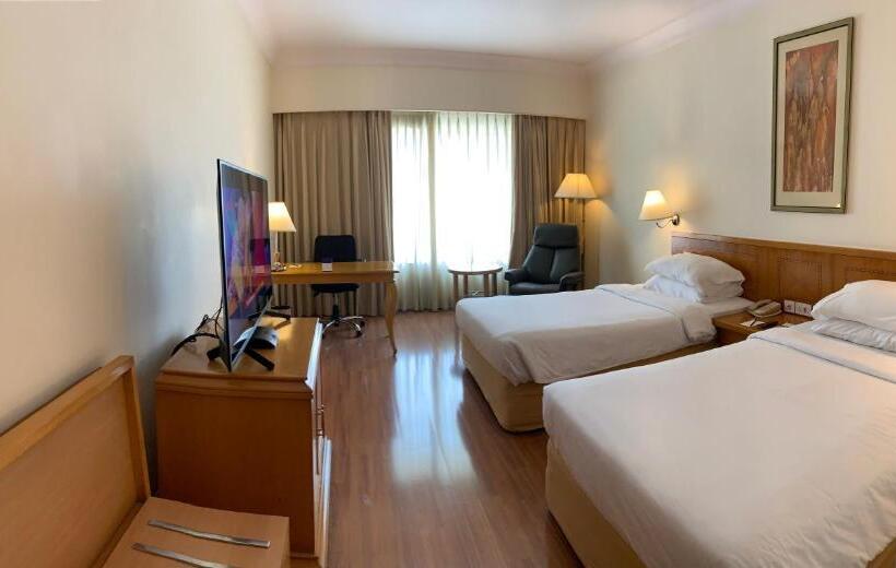 اتاق لوکس با چشم‌انداز شهر, Vivanta Vadodara