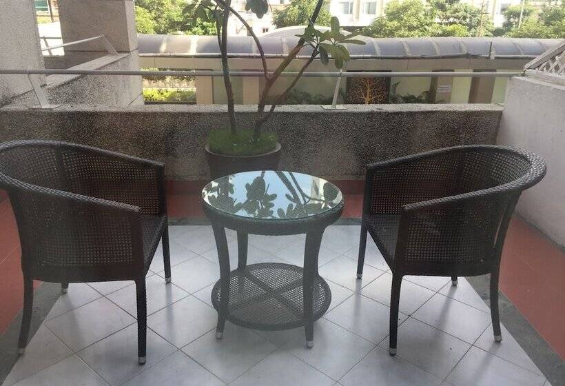 اتاق سوپریور با چشم‌انداز شهر, Vivanta Vadodara