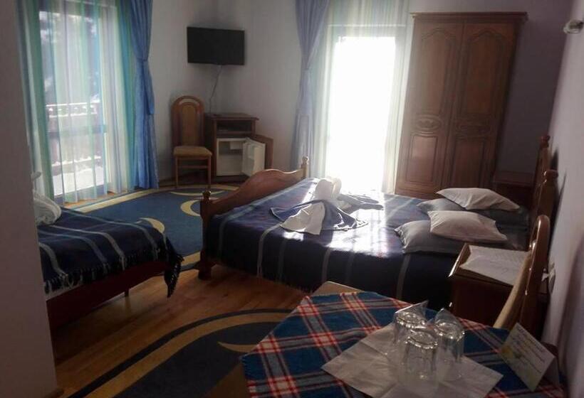 Номер Стандарт Трехместный, Grandemi Belvedere Bucovina
