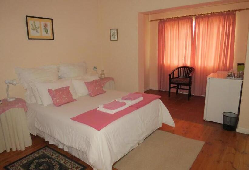 Студия Стандарт, 4 Rothman Street B&b