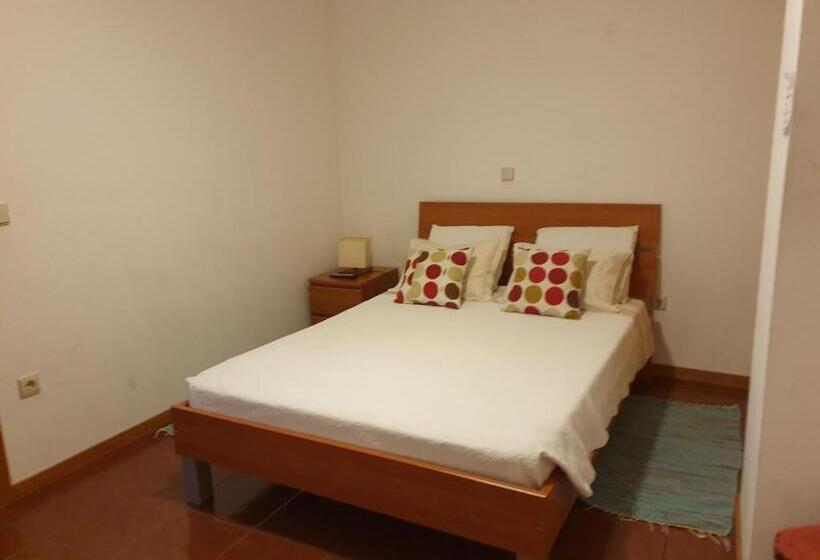 Номер Стандарт Трехместный, Casa Dos Santos Alojamento   Guest House