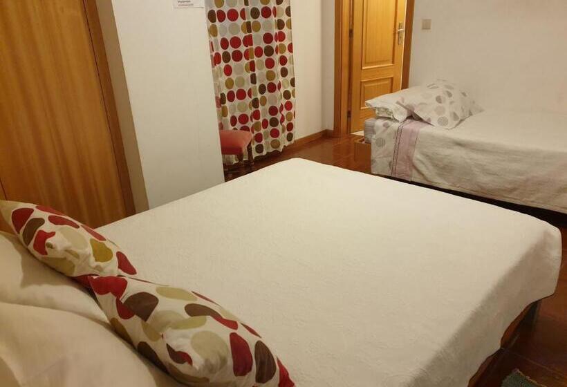 Номер Стандарт Трехместный, Casa Dos Santos Alojamento   Guest House