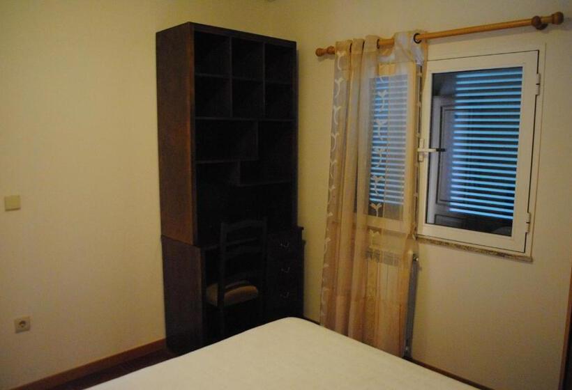 Standard room with outdoor bath, Casa Dos Santos Alojamento   Guest House