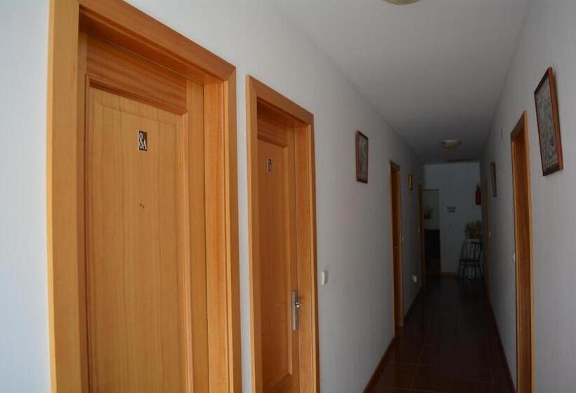 Quarto Standard Banheira Exterior, Casa Dos Santos Alojamento   Guest House