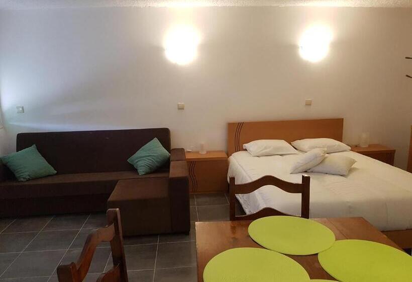 Семейное Студио, Casa Dos Santos Alojamento   Guest House