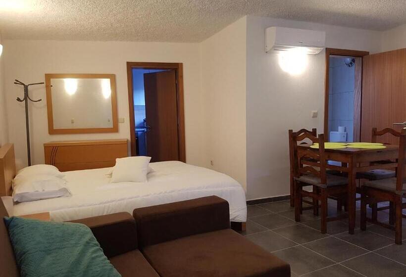 Estúdio Familiar, Casa Dos Santos Alojamento   Guest House