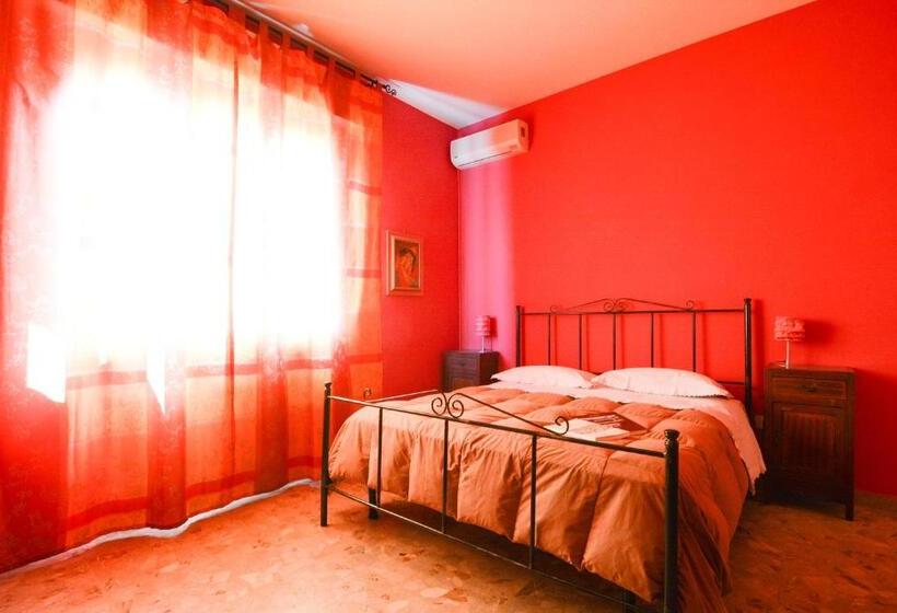 آپارتمان 3 خوابه, B&b Casa Fuori Casa 200 Mt Dal Casello Autostradale